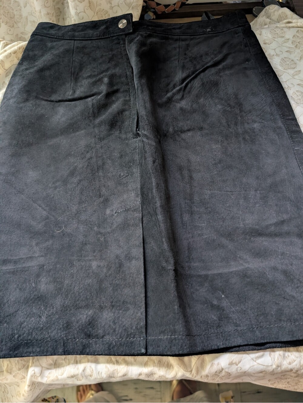 Global Identity Black Leather Suede Skirt Size 11/2